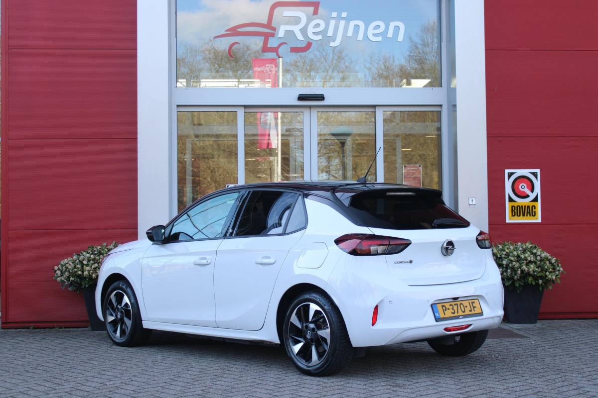 Opel Corsa-e Opel Corsa-e GS Line 50 kWh | APPLE CARPLAY/ANDROID AUTO | LED KOPLAMPEN | WINTER PAKKET: STOEL VERWARMING/STUUR VERWARMING | ZWART DAK | CLIMATE CONTROL | CRUISE CONTROL | DAB+ RADIO | ACHTERUITRIJ CAMERA | PARKEER SENSOREN ACHTER | SNEL LAADFUNCTIE |