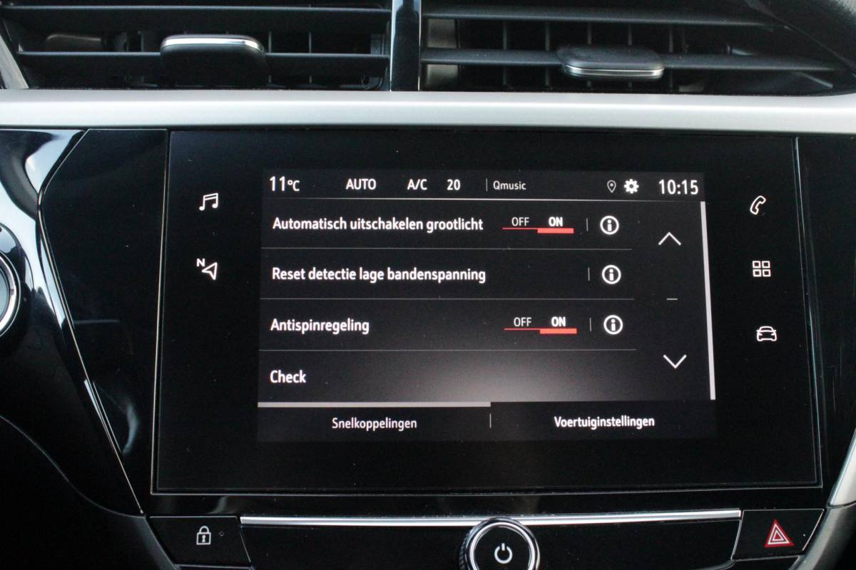 Opel Corsa-e Opel Corsa-e GS Line 50 kWh | APPLE CARPLAY/ANDROID AUTO | LED KOPLAMPEN | WINTER PAKKET: STOEL VERWARMING/STUUR VERWARMING | ZWART DAK | CLIMATE CONTROL | CRUISE CONTROL | DAB+ RADIO | ACHTERUITRIJ CAMERA | PARKEER SENSOREN ACHTER | SNEL LAADFUNCTIE |