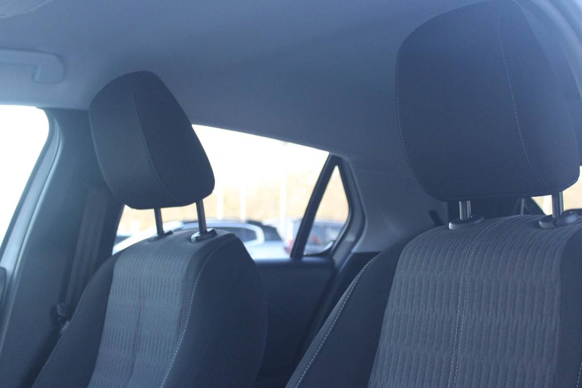 Opel Corsa-e Opel Corsa-e GS Line 50 kWh | APPLE CARPLAY/ANDROID AUTO | LED KOPLAMPEN | WINTER PAKKET: STOEL VERWARMING/STUUR VERWARMING | ZWART DAK | CLIMATE CONTROL | CRUISE CONTROL | DAB+ RADIO | ACHTERUITRIJ CAMERA | PARKEER SENSOREN ACHTER | SNEL LAADFUNCTIE |