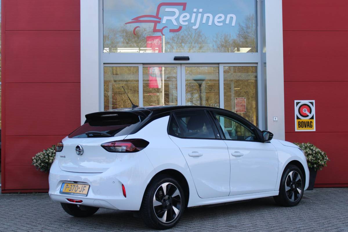Opel Corsa-e Opel Corsa-e GS Line 50 kWh | APPLE CARPLAY/ANDROID AUTO | LED KOPLAMPEN | WINTER PAKKET: STOEL VERWARMING/STUUR VERWARMING | ZWART DAK | CLIMATE CONTROL | CRUISE CONTROL | DAB+ RADIO | ACHTERUITRIJ CAMERA | PARKEER SENSOREN ACHTER | SNEL LAADFUNCTIE |