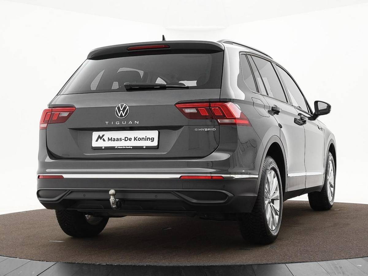 Volkswagen Tiguan Volkswagen Tiguan 1.4 TSI eHybrid 245pk DSG Life Business · Camera · Inklap. Trekhaak · Dodehoeksensor · ACC · Keyless · Elek. Achterklep · Apple/Android Car Play ·