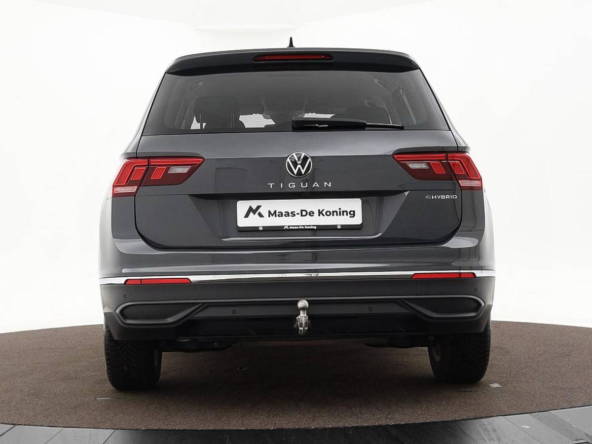 Volkswagen Tiguan Volkswagen Tiguan 1.4 TSI eHybrid 245pk DSG Life Business · Camera · Inklap. Trekhaak · Dodehoeksensor · ACC · Keyless · Elek. Achterklep · Apple/Android Car Play ·
