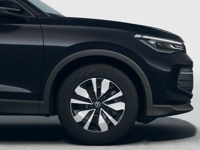 Volkswagen Tiguan Volkswagen Tiguan Limited Edition 1.5 eHybrid 204 PK 6 versn. DSG · Trekhaak inklapbaar, met elektrische ontgrendeling, incl. aanhangermanoeuvreerhulp Trailer Assist ·
