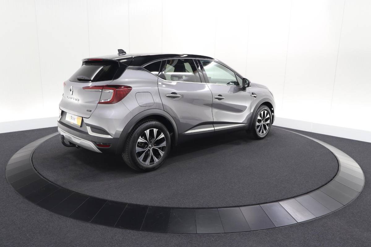 Renault Captur Renault Captur 1.6 E-Tech full hybrid 145 techno | Trekhaak | Pack Full Screen | Camera | Parkeersensoren | Apple Carplay