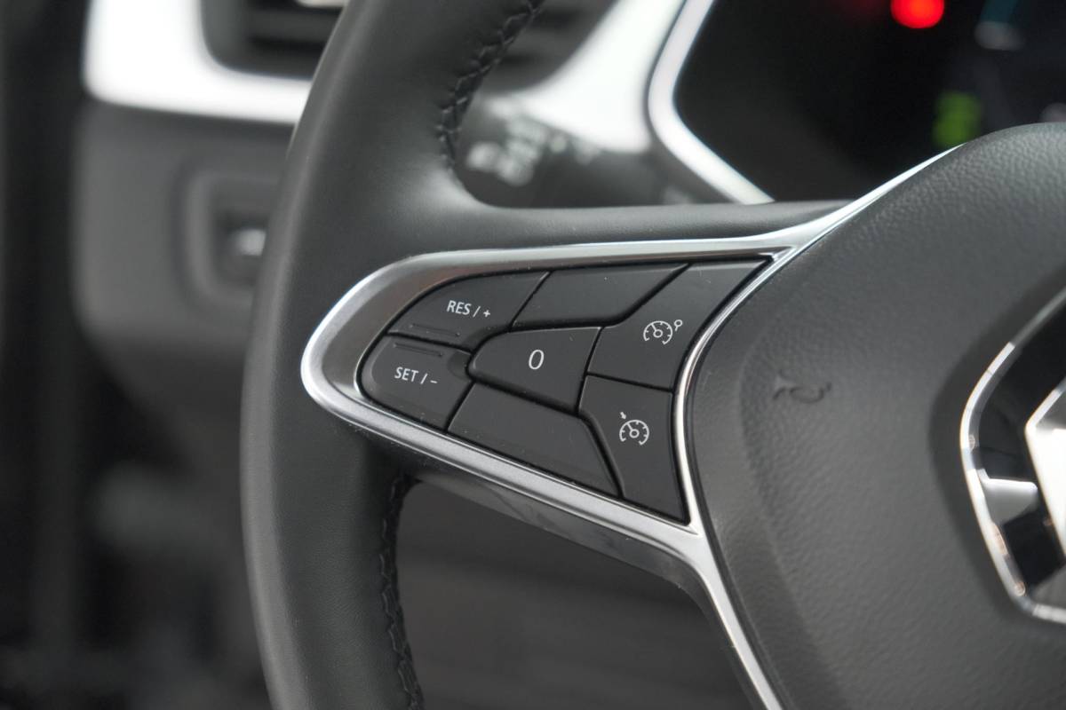 Renault Captur Renault Captur 1.6 E-Tech full hybrid 145 techno | Trekhaak | Pack Full Screen | Camera | Parkeersensoren | Apple Carplay