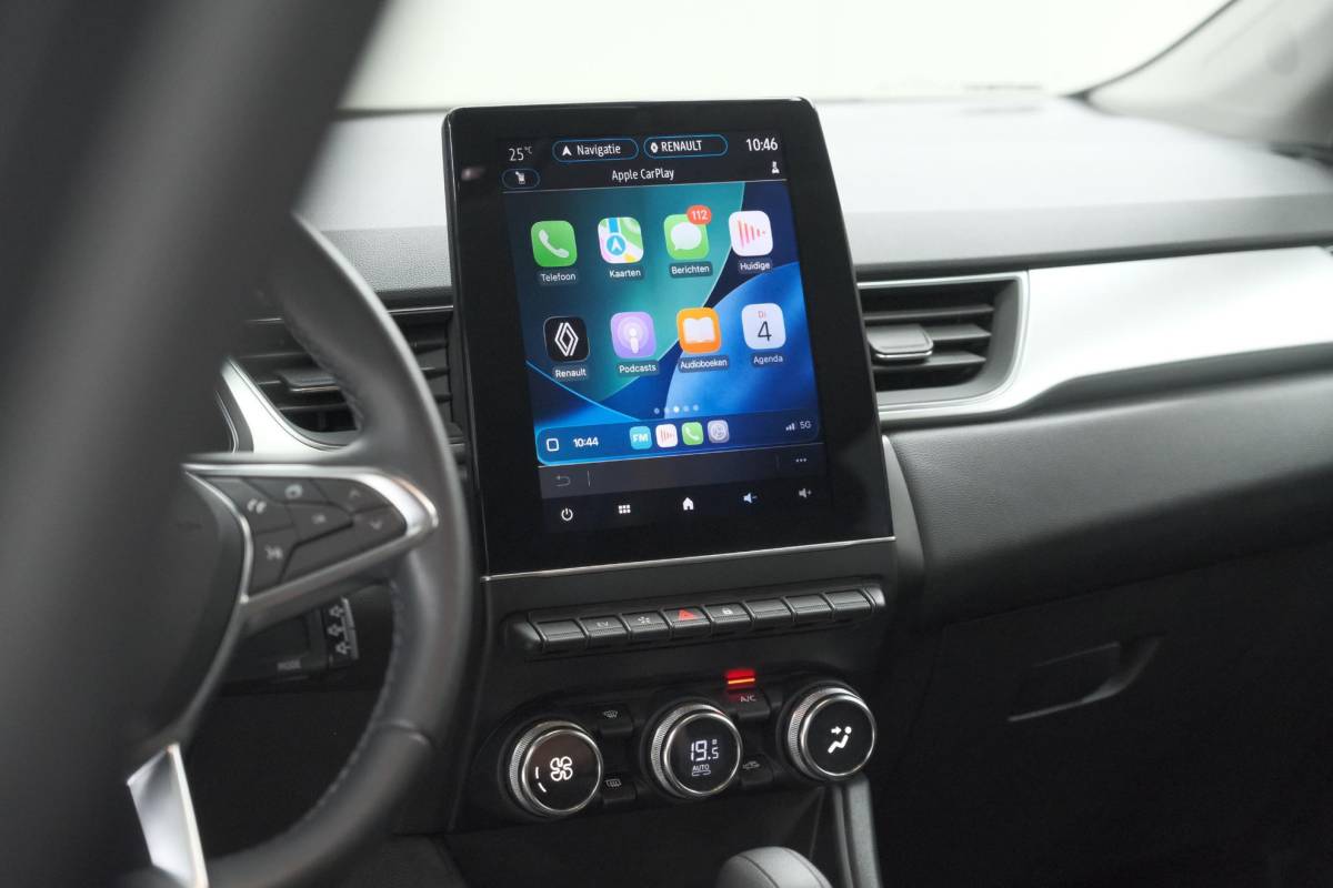 Renault Captur Renault Captur 1.6 E-Tech full hybrid 145 techno | Trekhaak | Pack Full Screen | Camera | Parkeersensoren | Apple Carplay