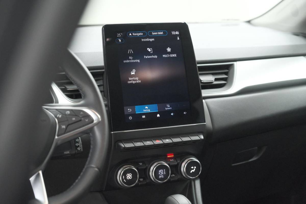 Renault Captur Renault Captur 1.6 E-Tech full hybrid 145 techno | Trekhaak | Pack Full Screen | Camera | Parkeersensoren | Apple Carplay