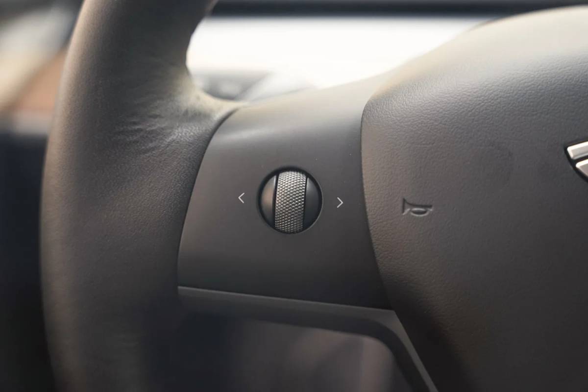 Tesla Model Y Tesla Model Y Long Range Dual Motor AWD [ FSD Pano Leder Stuur-&stoelverwarming ]