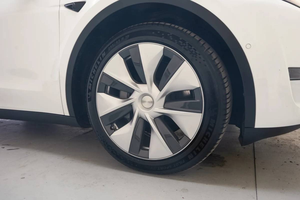 Tesla Model Y Tesla Model Y Long Range Dual Motor AWD [ FSD Pano Leder Stuur-&stoelverwarming ]
