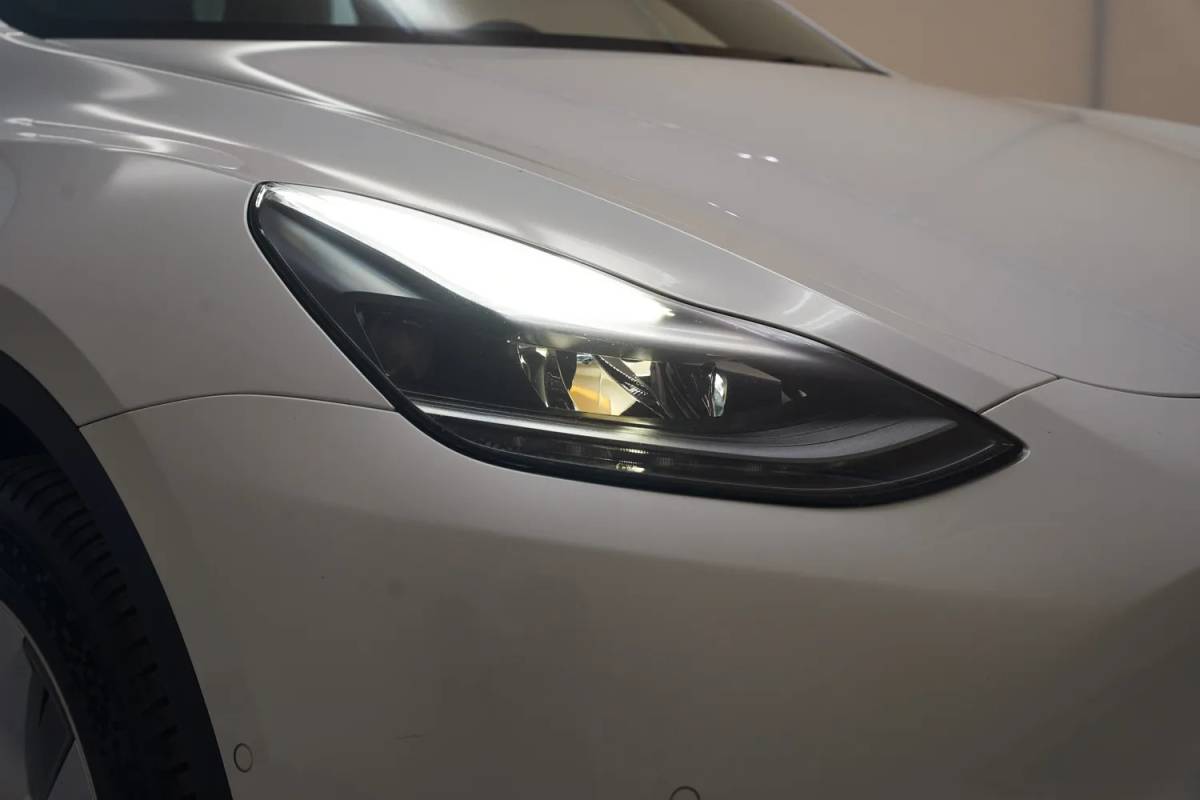 Tesla Model Y Tesla Model Y Long Range Dual Motor AWD [ FSD Pano Leder Stuur-&stoelverwarming ]