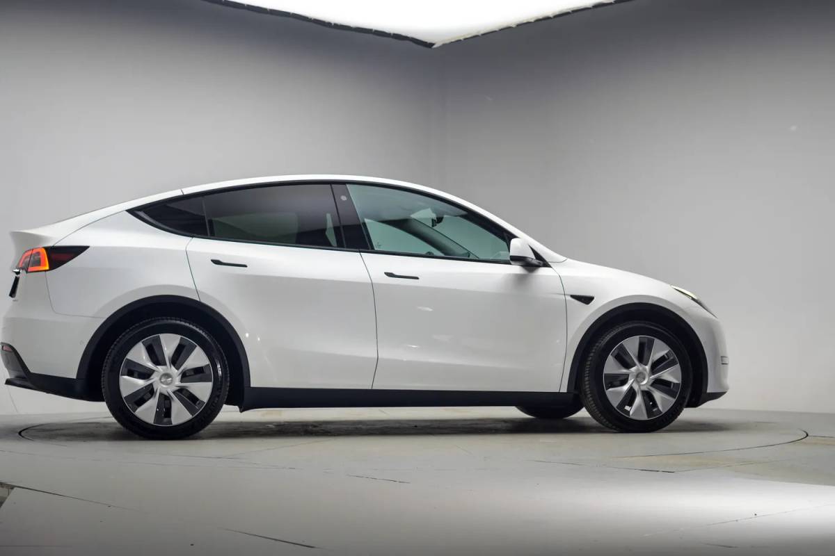 Tesla Model Y Tesla Model Y Long Range Dual Motor AWD [ FSD Pano Leder Stuur-&stoelverwarming ]