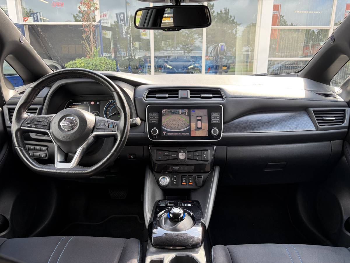 Nissan Leaf Nissan LEAF N-Connecta 40 kWh | SOH 89,6% | 360° Camera | Stoelvrw. | Carplay | Rijklaar met beurt & garantie!