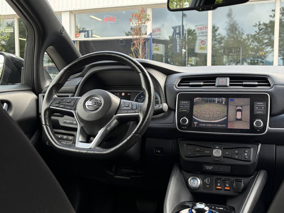 Nissan Leaf Nissan LEAF N-Connecta 40 kWh | SOH 89,6% | 360° Camera | Stoelvrw. | Carplay | Rijklaar met beurt & garantie!