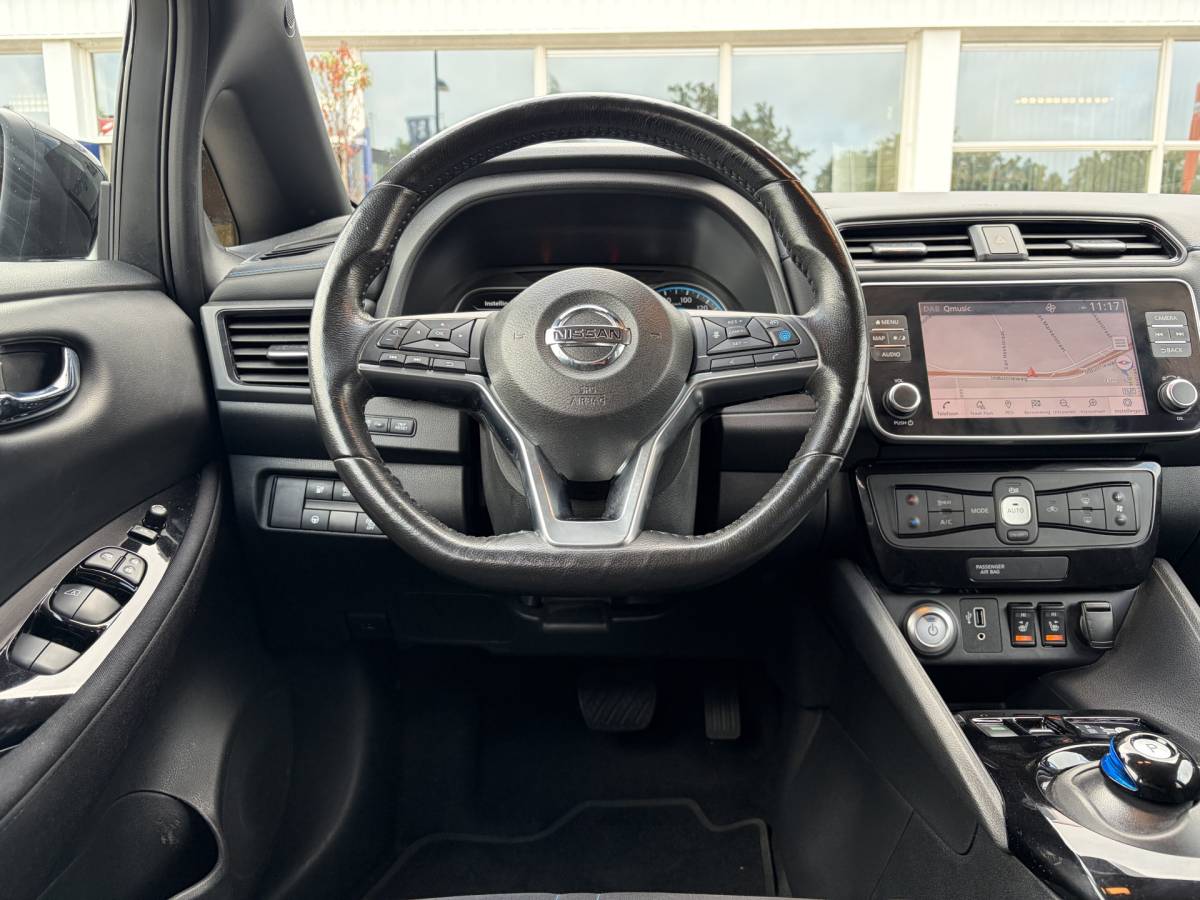Nissan Leaf Nissan LEAF N-Connecta 40 kWh | SOH 89,6% | 360° Camera | Stoelvrw. | Carplay | Rijklaar met beurt & garantie!
