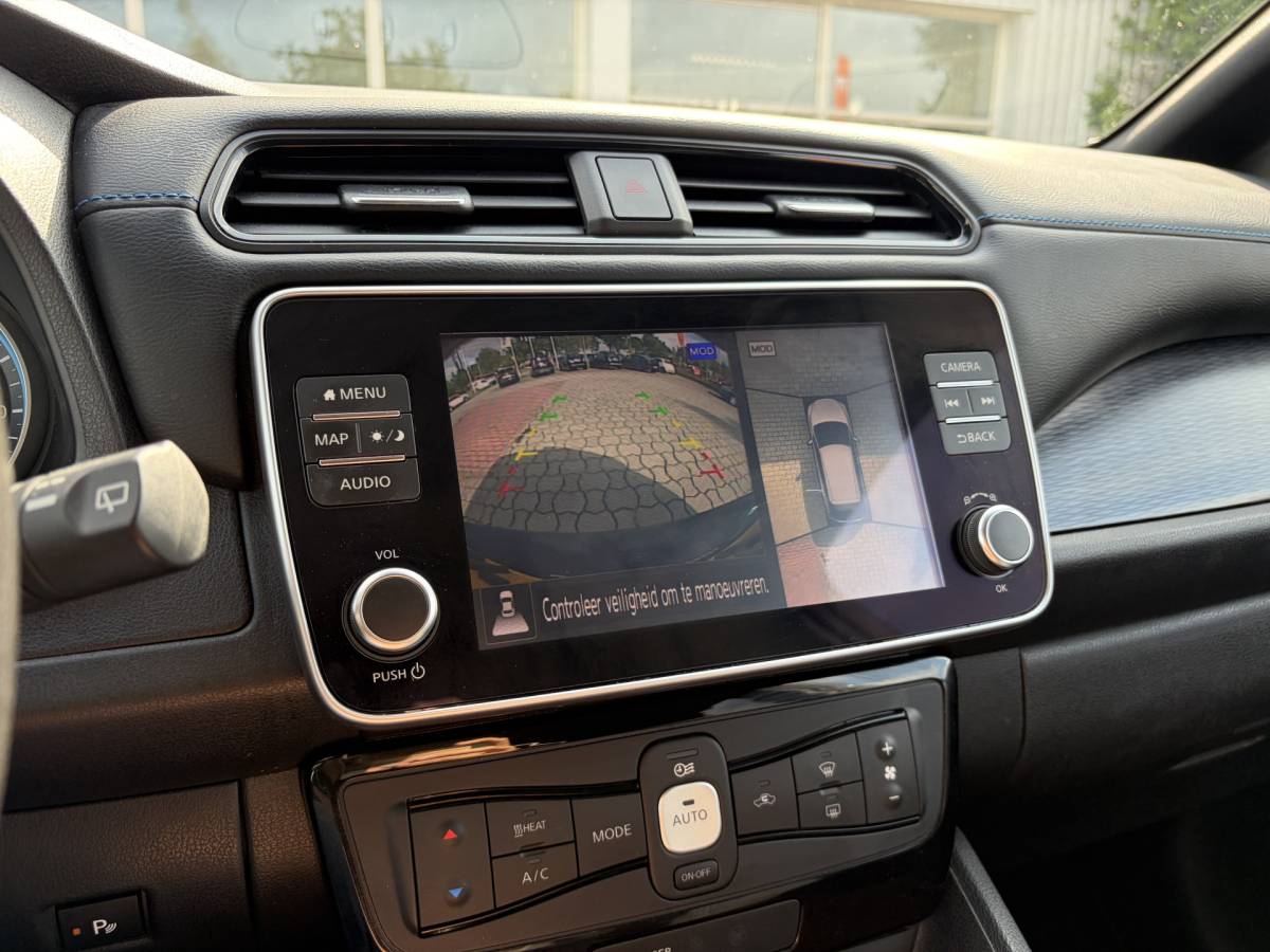 Nissan Leaf Nissan LEAF N-Connecta 40 kWh | SOH 89,6% | 360° Camera | Stoelvrw. | Carplay | Rijklaar met beurt & garantie!