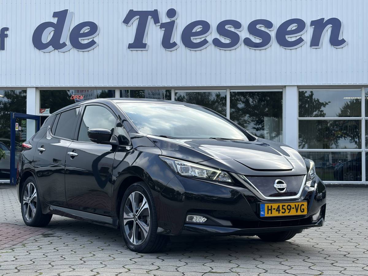 Nissan Leaf Nissan LEAF N-Connecta 40 kWh | SOH 89,6% | 360° Camera | Stoelvrw. | Carplay | Rijklaar met beurt & garantie!