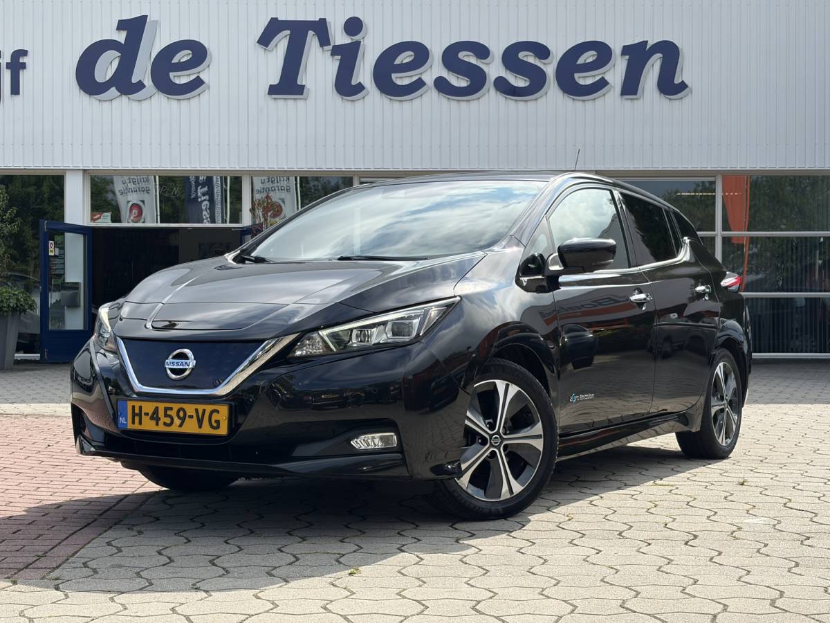Nissan Leaf Nissan LEAF N-Connecta 40 kWh | SOH 89,6% | 360° Camera | Stoelvrw. | Carplay | Rijklaar met beurt & garantie!