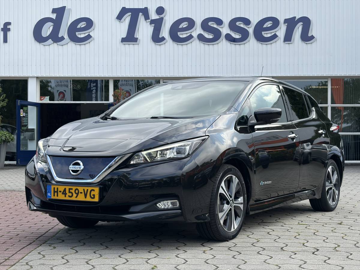 Nissan Leaf Nissan LEAF N-Connecta 40 kWh | SOH 89,6% | 360° Camera | Stoelvrw. | Carplay | Rijklaar met beurt & garantie!