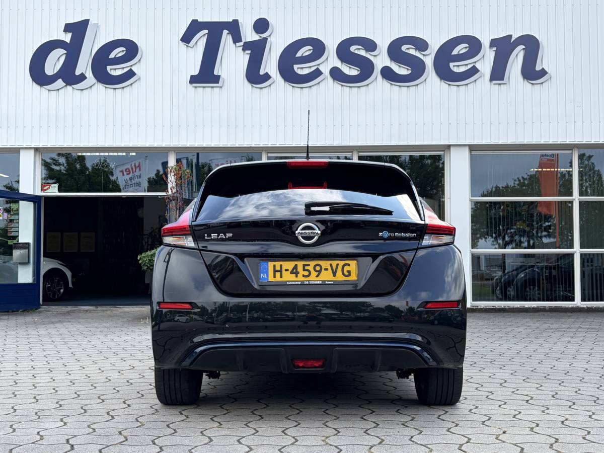 Nissan Leaf Nissan LEAF N-Connecta 40 kWh | SOH 89,6% | 360° Camera | Stoelvrw. | Carplay | Rijklaar met beurt & garantie!