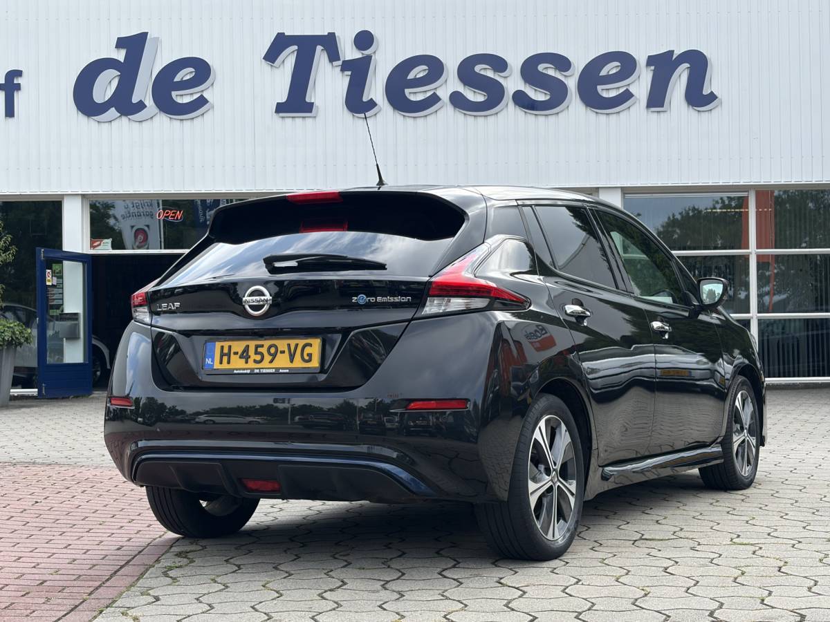 Nissan Leaf Nissan LEAF N-Connecta 40 kWh | SOH 89,6% | 360° Camera | Stoelvrw. | Carplay | Rijklaar met beurt & garantie!