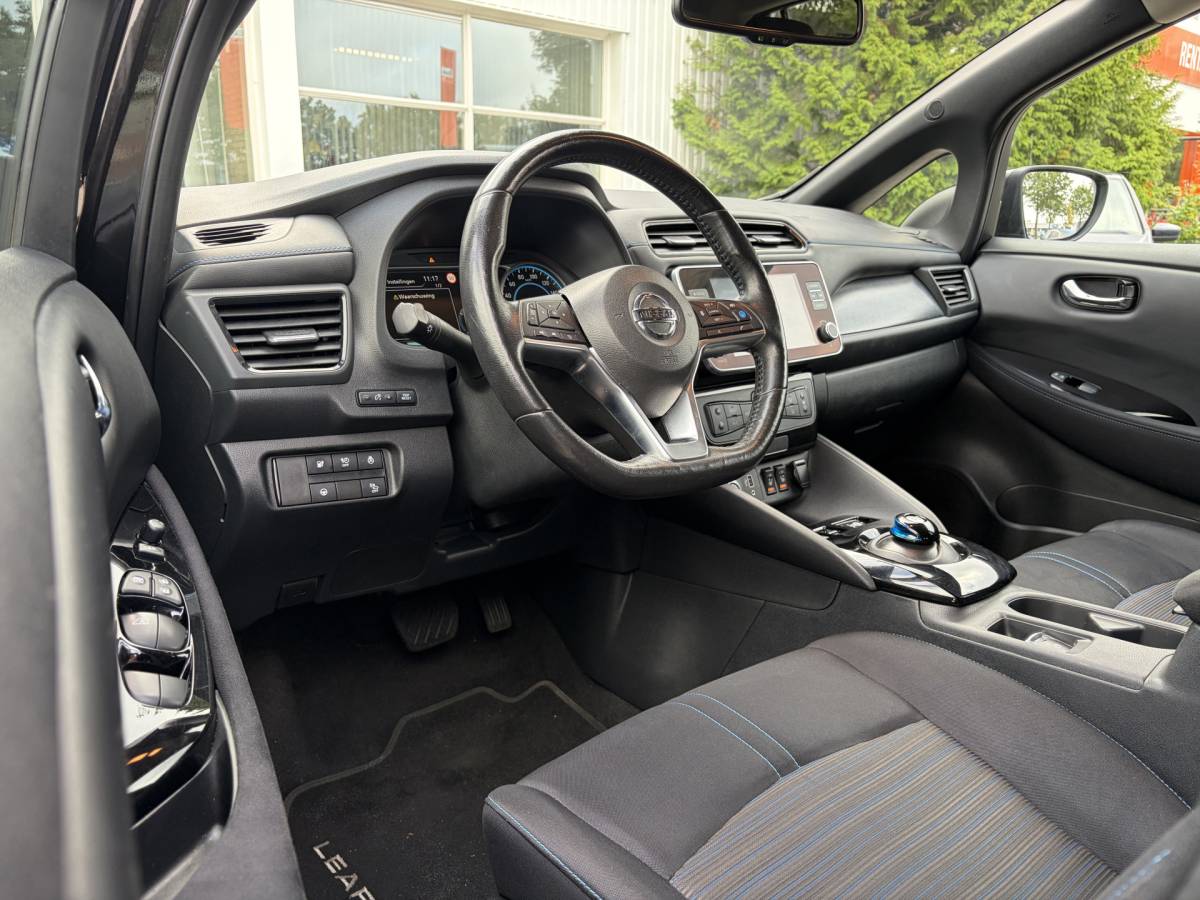 Nissan Leaf Nissan LEAF N-Connecta 40 kWh | SOH 89,6% | 360° Camera | Stoelvrw. | Carplay | Rijklaar met beurt & garantie!