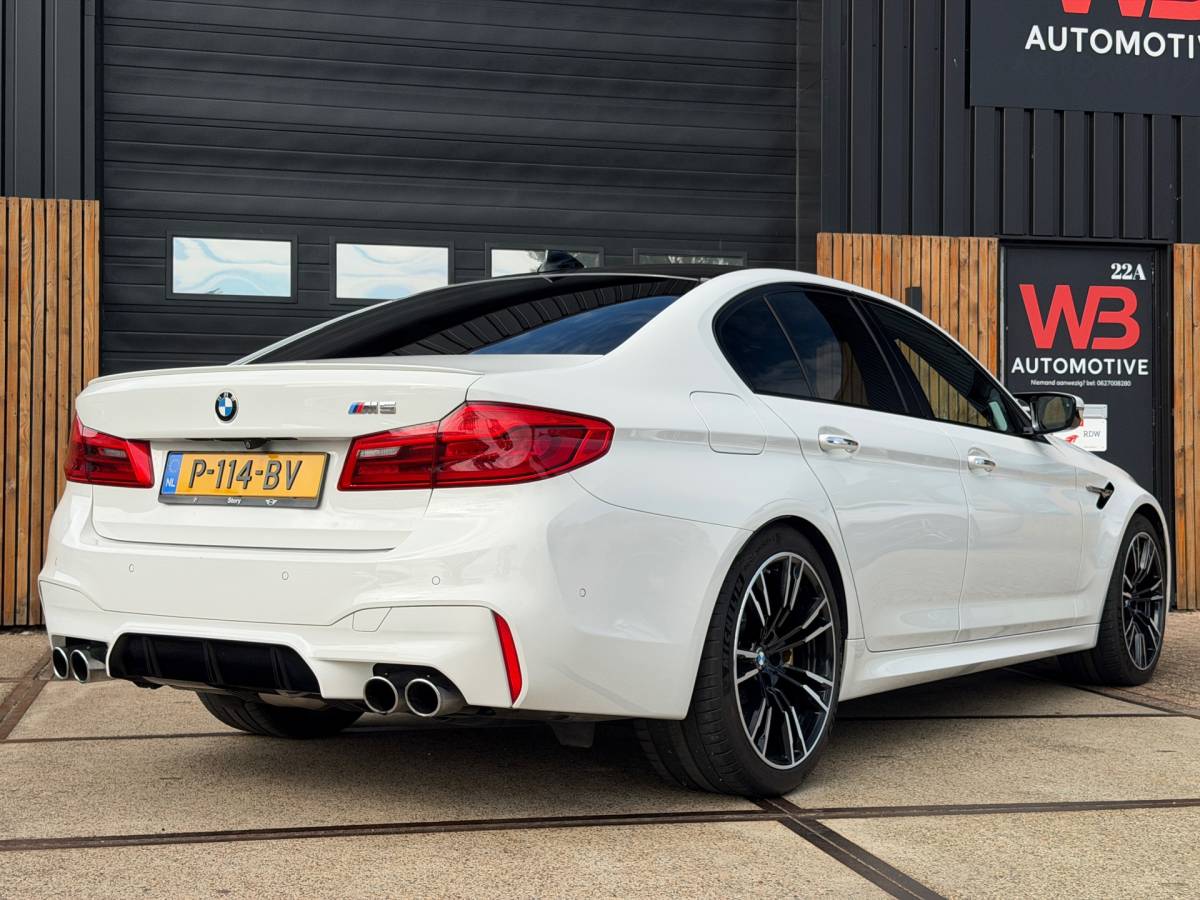 BMW M5 BMW 5-serie M5 Volledig onderhouden en Bomvol opties!