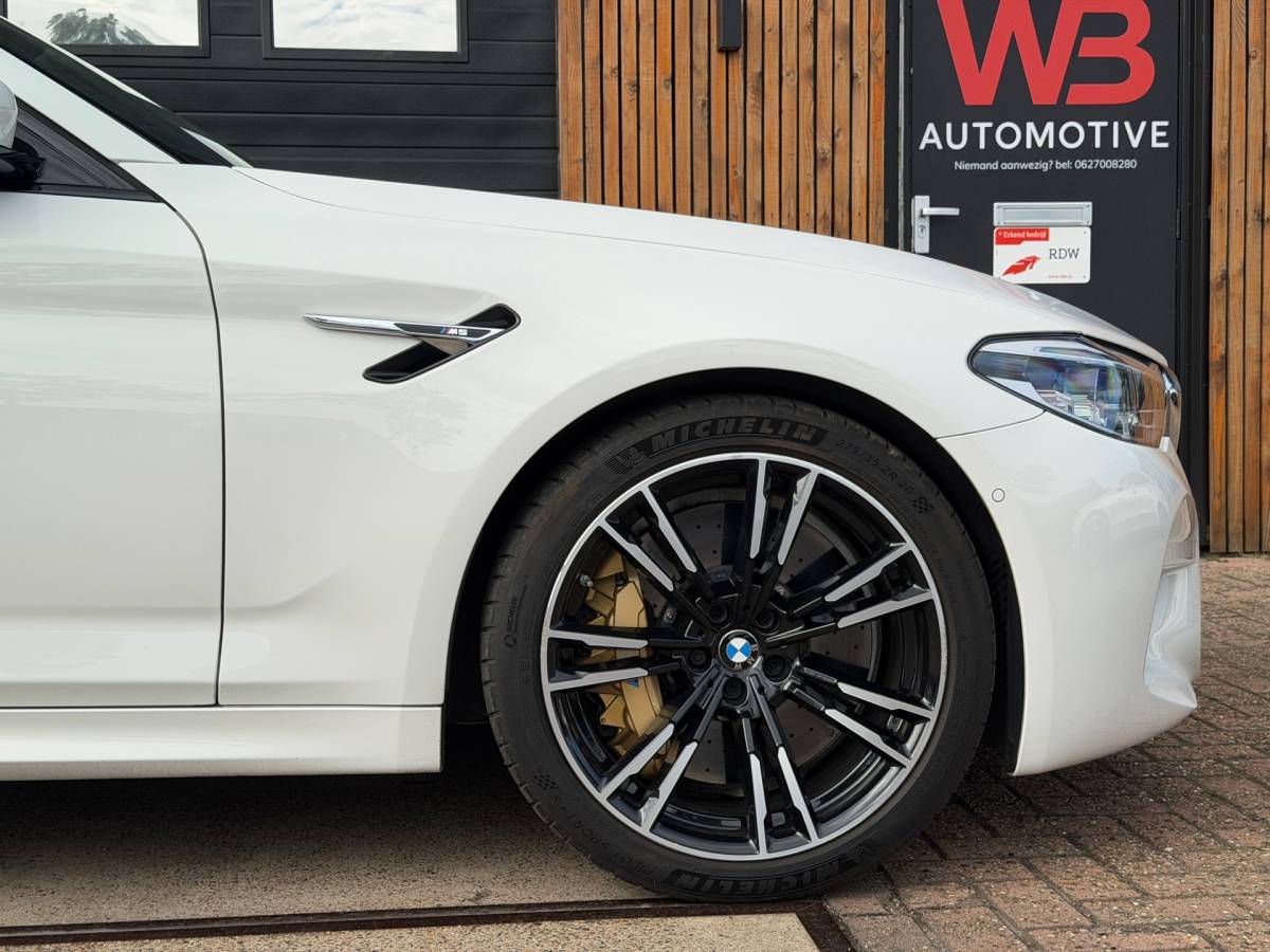 BMW M5 BMW 5-serie M5 Volledig onderhouden en Bomvol opties!