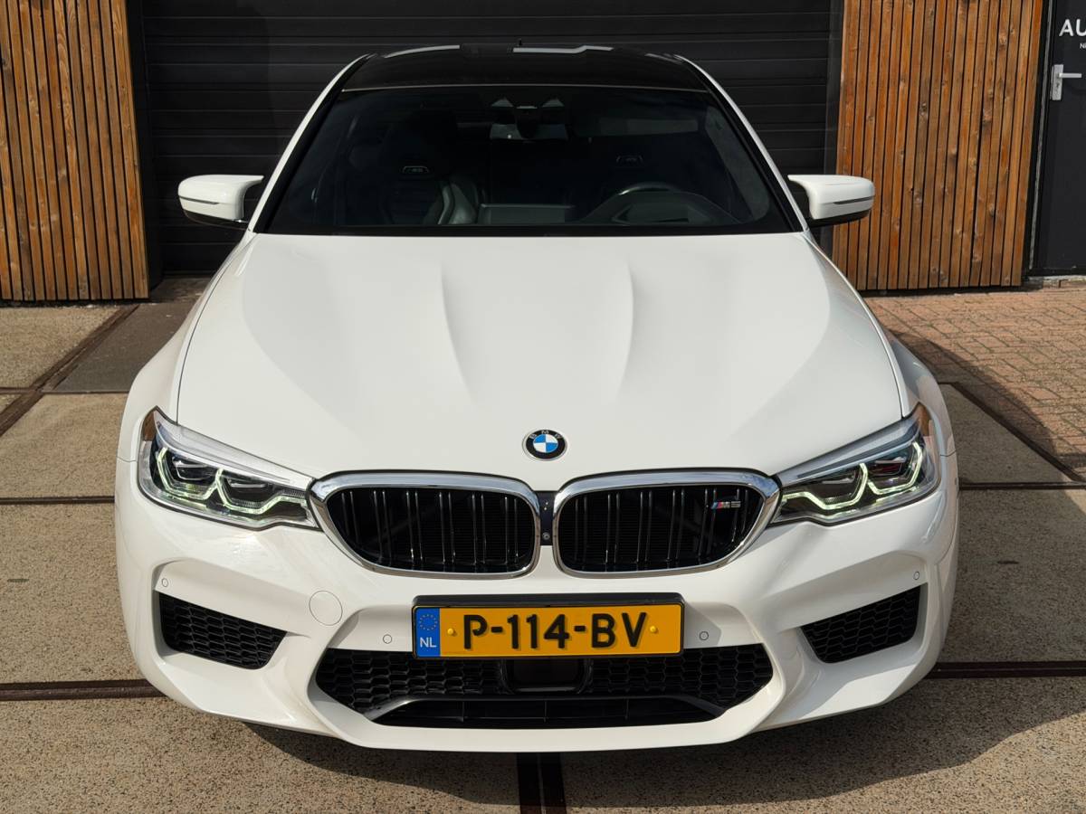 BMW M5 BMW 5-serie M5 Volledig onderhouden en Bomvol opties!