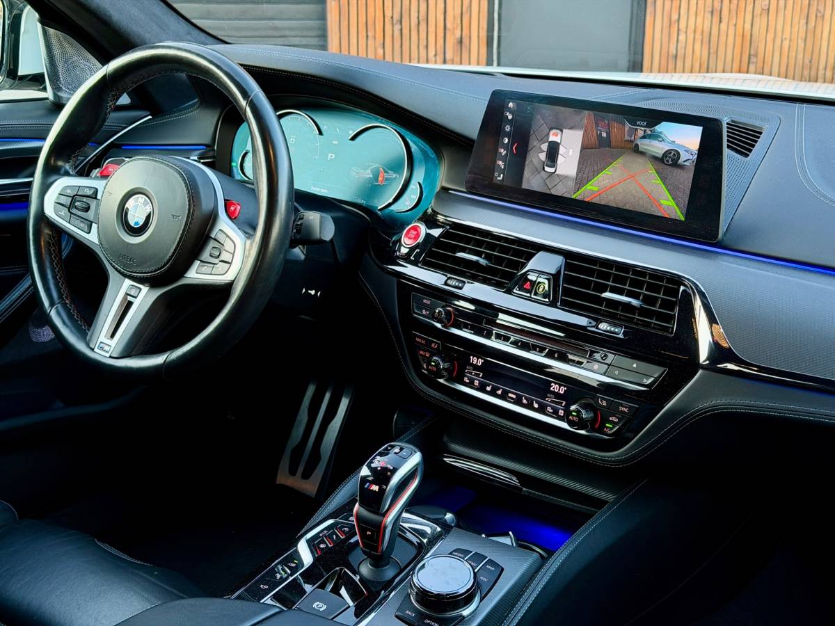 BMW M5 BMW 5-serie M5 Volledig onderhouden en Bomvol opties!