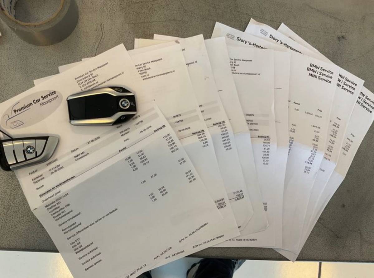 BMW M5 BMW 5-serie M5 Volledig onderhouden en Bomvol opties!