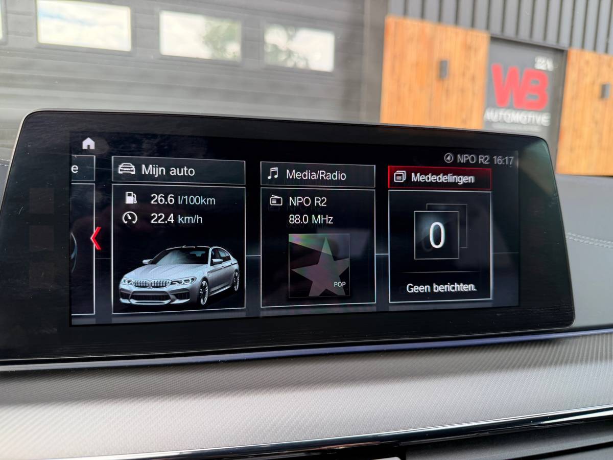 BMW M5 BMW 5-serie M5 Volledig onderhouden en Bomvol opties!