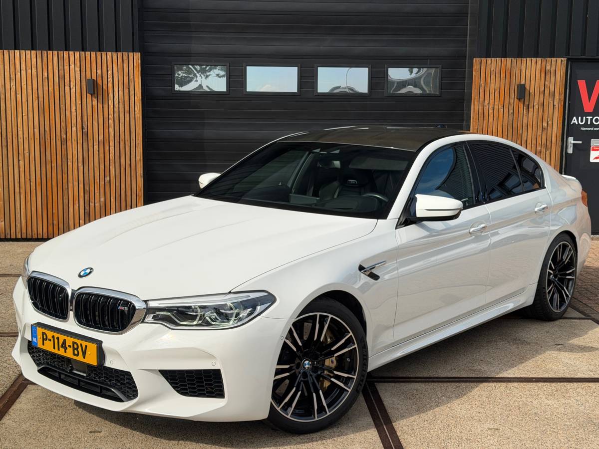 BMW M5 BMW 5-serie M5 Volledig onderhouden en Bomvol opties!