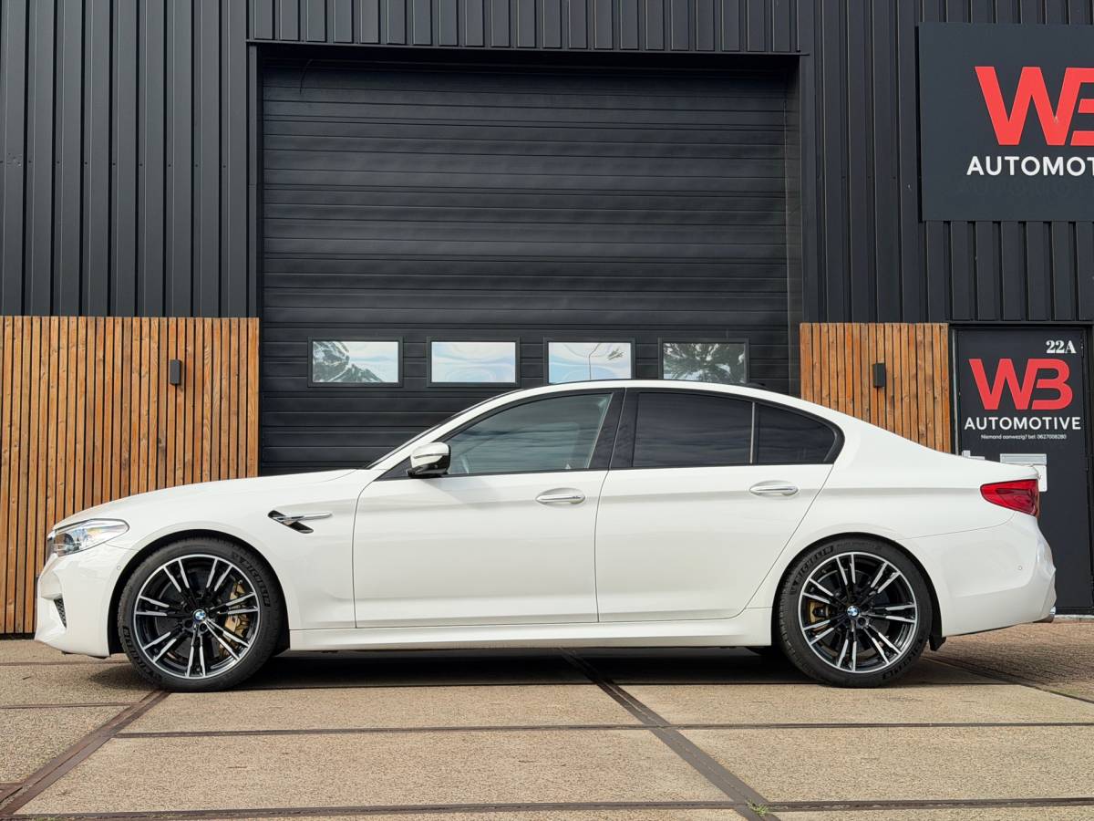 BMW M5 BMW 5-serie M5 Volledig onderhouden en Bomvol opties!
