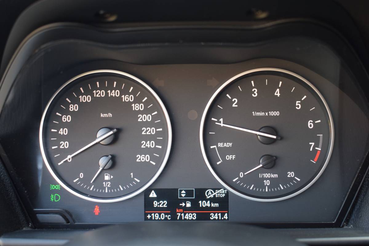 BMW 1 Serie BMW 1-serie 116i Essential 18 inch | Stoelverwarming