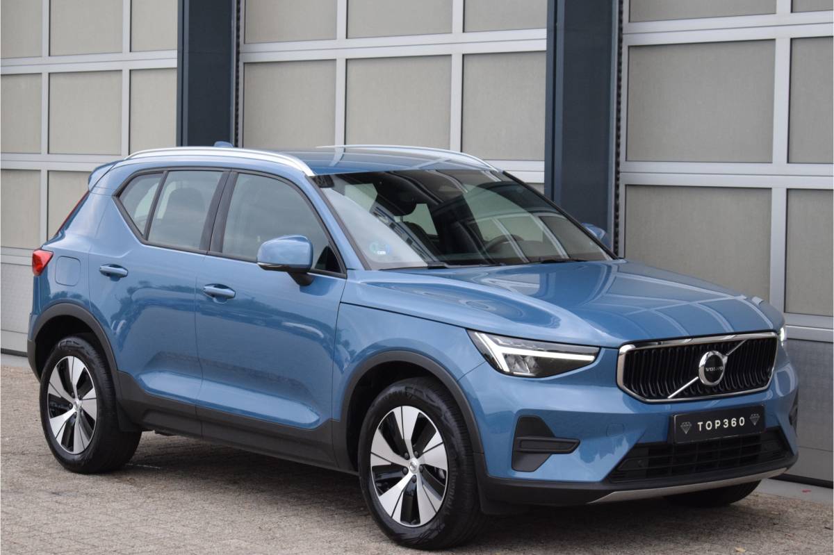 Volvo XC40 Volvo XC40 2.0 B3 Core | Camera | ACC | 4cilinder!  apple carplay | android auto