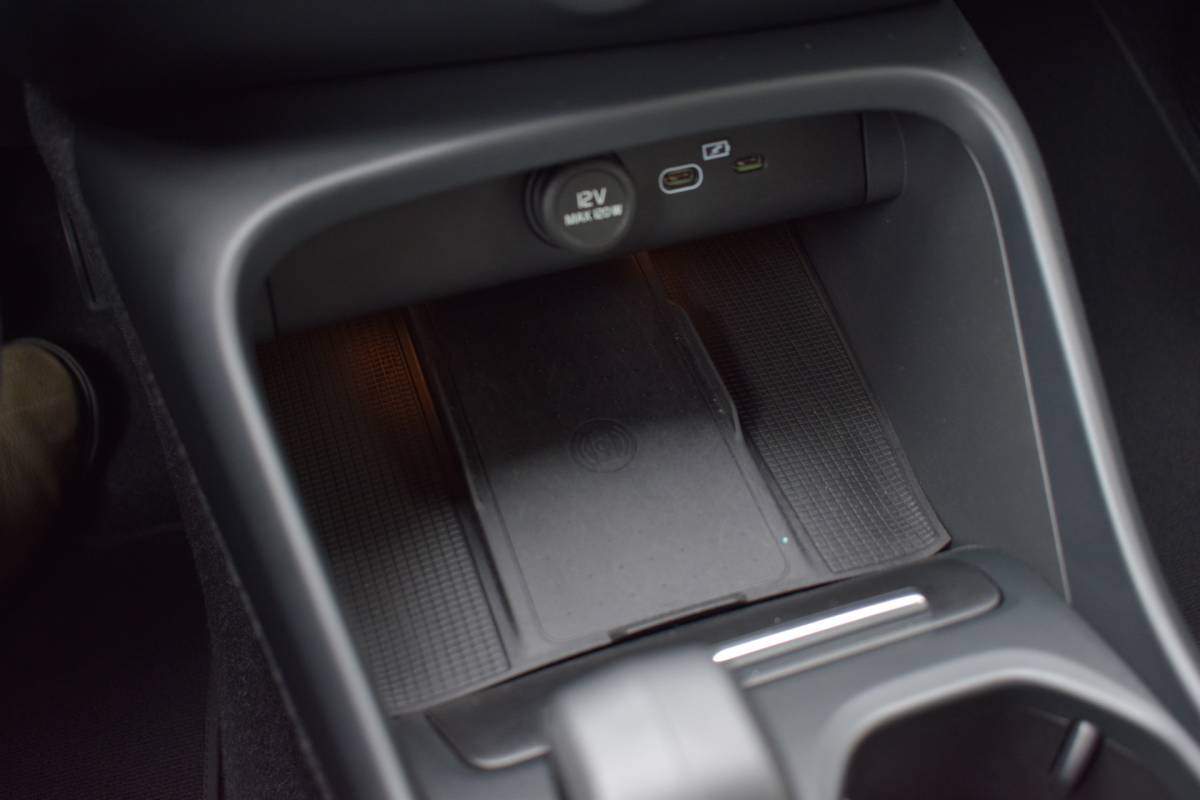 Volvo XC40 Volvo XC40 2.0 B3 Core | Camera | ACC | 4cilinder!  apple carplay | android auto