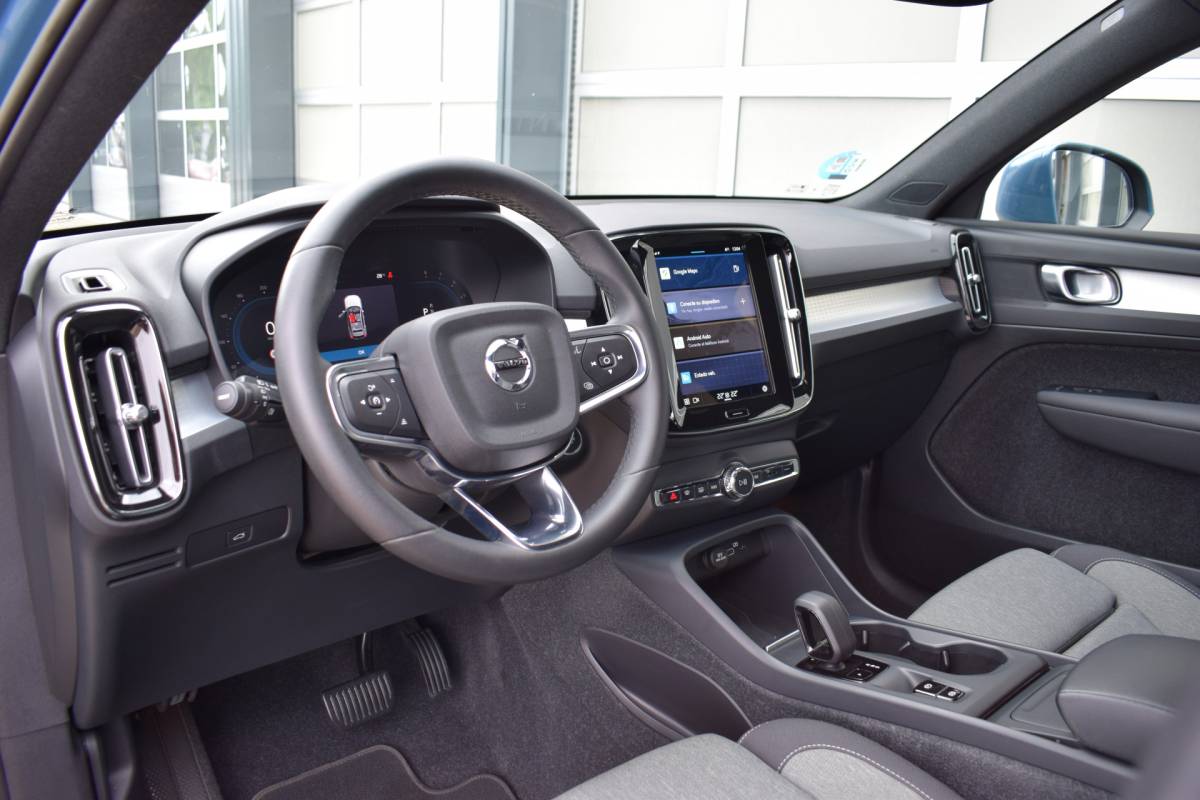 Volvo XC40 Volvo XC40 2.0 B3 Core | Camera | ACC | 4cilinder!  apple carplay | android auto
