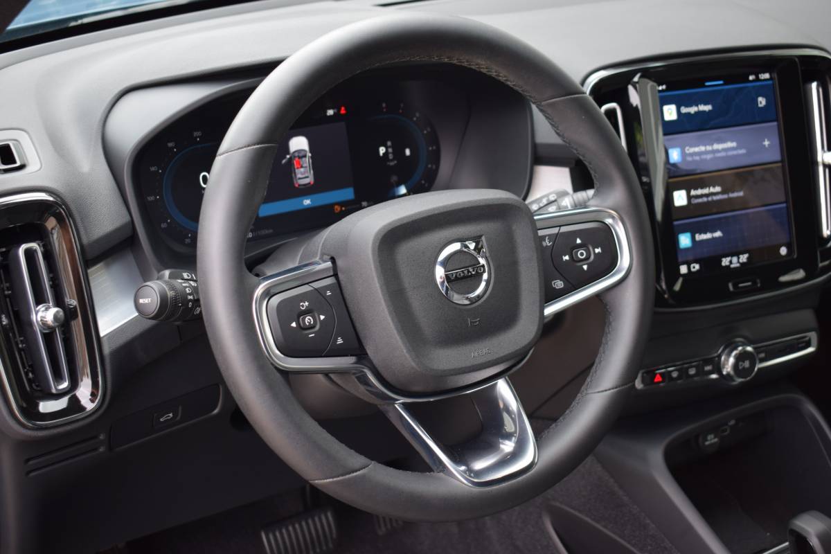 Volvo XC40 Volvo XC40 2.0 B3 Core | Camera | ACC | 4cilinder!  apple carplay | android auto