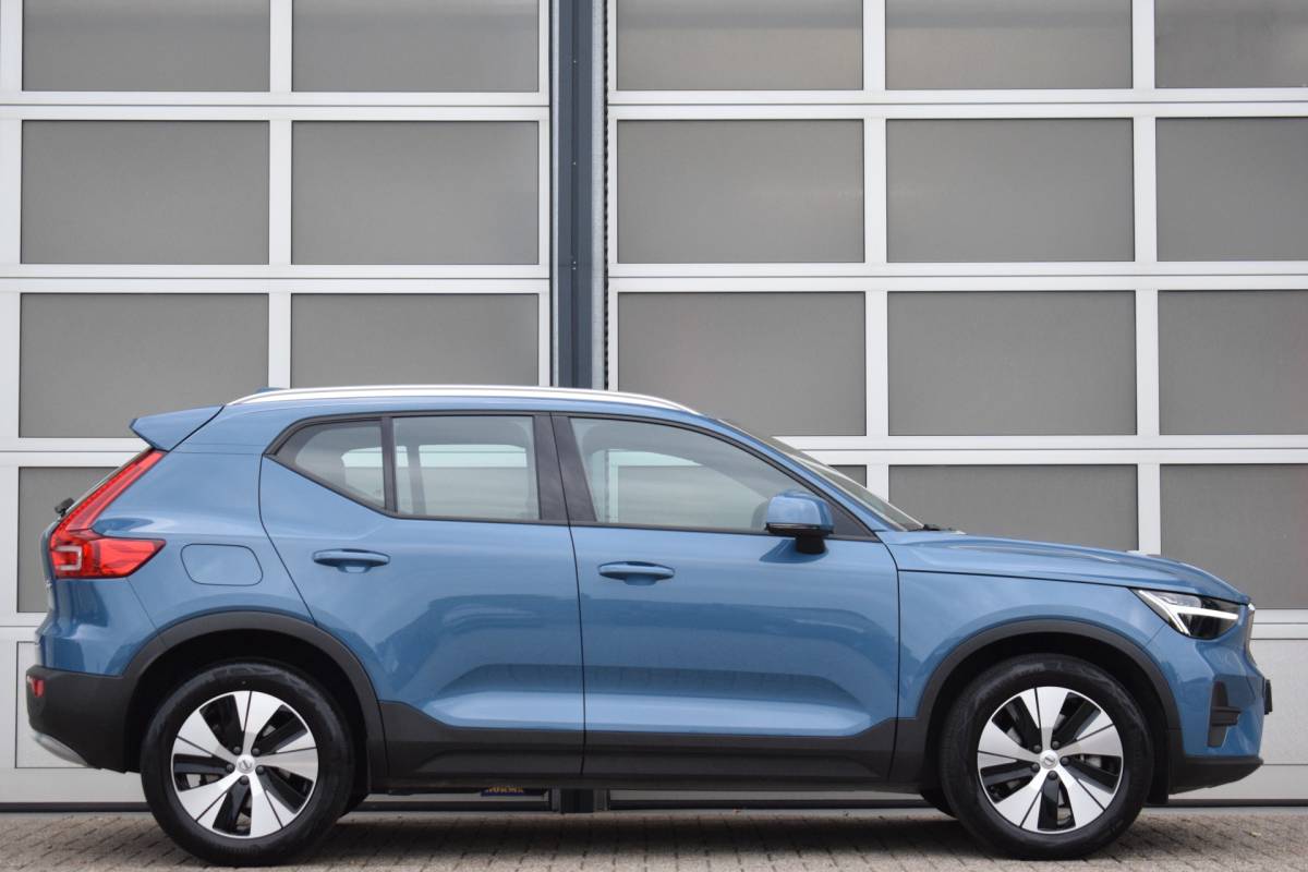Volvo XC40 Volvo XC40 2.0 B3 Core | Camera | ACC | 4cilinder!  apple carplay | android auto