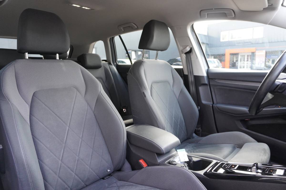 Volkswagen Golf Volkswagen Golf Variant 1.5 eTSI Style | Automaat | Airco | Navigatie | Carplay | Elek. pakket | Vol opties | Inruil mogelijk