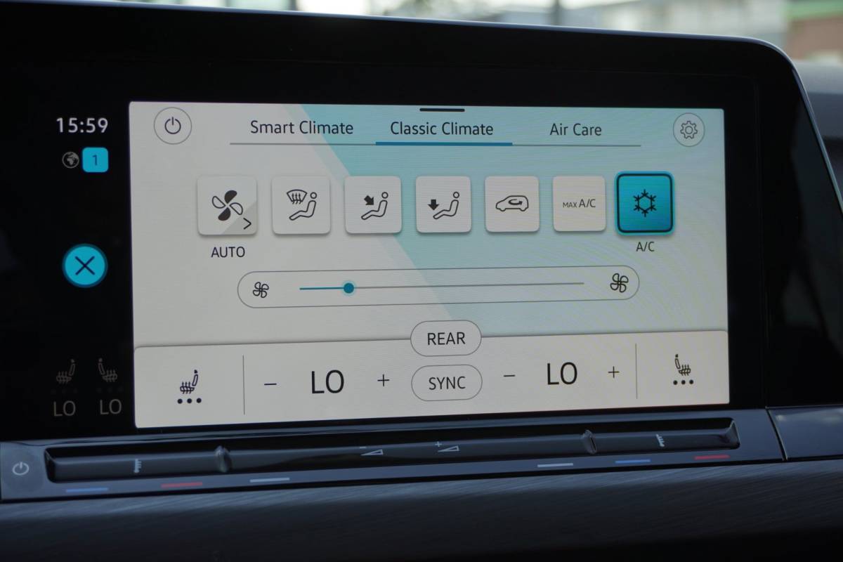 Volkswagen Golf Volkswagen Golf Variant 1.5 eTSI Style | Automaat | Airco | Navigatie | Carplay | Elek. pakket | Vol opties | Inruil mogelijk