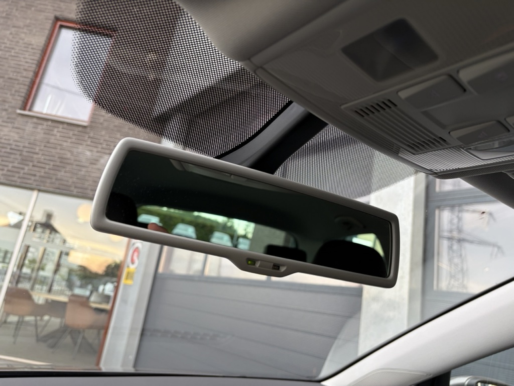 Volkswagen Golf VOLKSWAGEN GOLF 1.4 TSI 150pk ACT 3-drs Business Edition