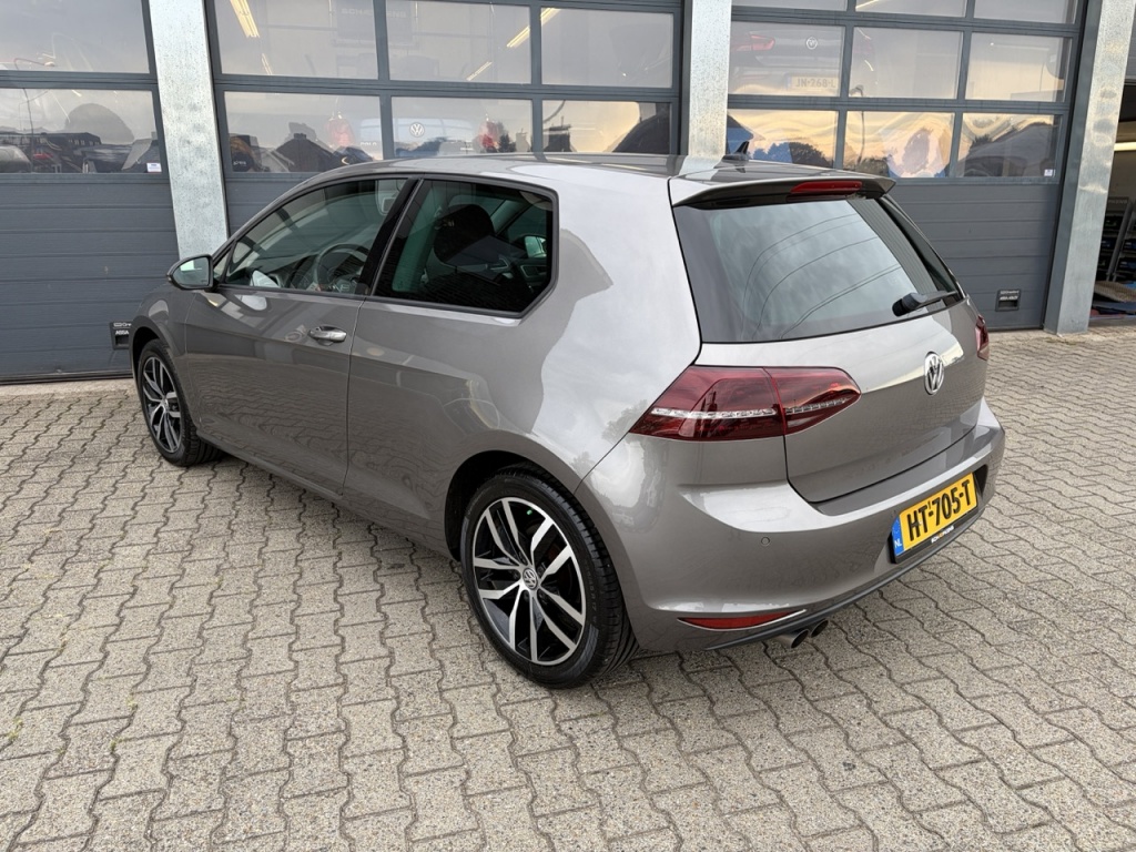Volkswagen Golf VOLKSWAGEN GOLF 1.4 TSI 150pk ACT 3-drs Business Edition