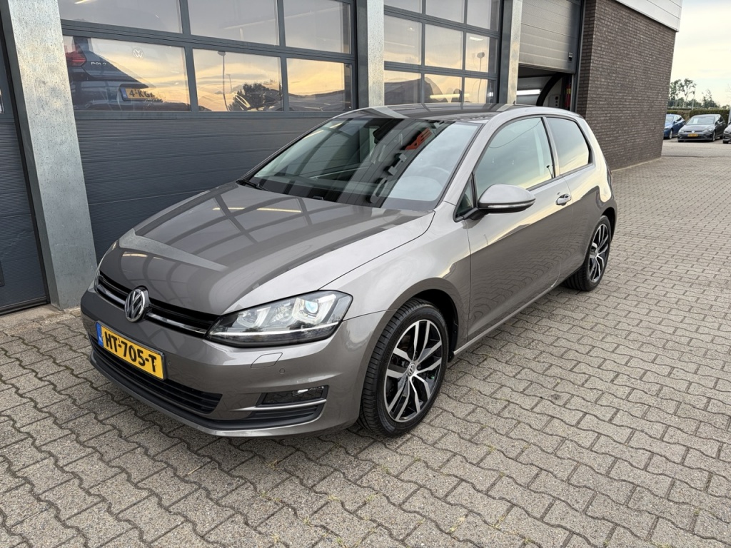 Volkswagen Golf VOLKSWAGEN GOLF 1.4 TSI 150pk ACT 3-drs Business Edition
