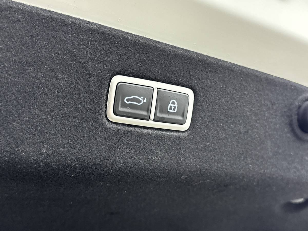 Hyundai IONIQ 6 Hyundai IONIQ 6 – Connect 77.4 kWh // DEALERONDERHOUDEN // ELECTRISCHE ACHTERKLEP //
