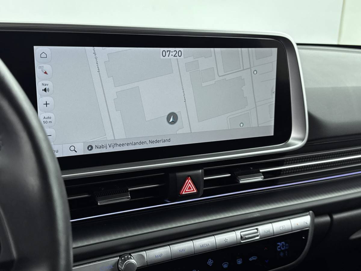 Hyundai IONIQ 6 Hyundai IONIQ 6 – Connect 77.4 kWh // DEALERONDERHOUDEN // ELECTRISCHE ACHTERKLEP //