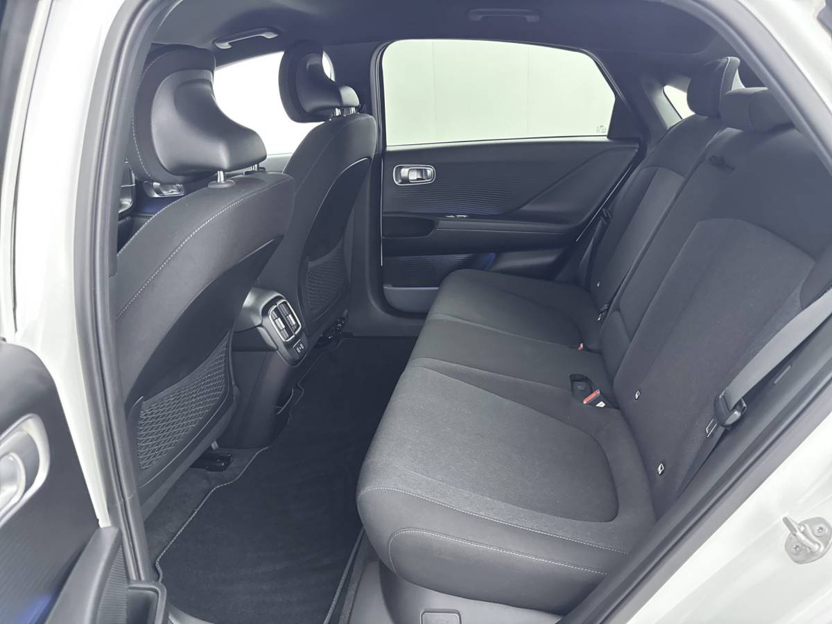 Hyundai IONIQ 6 Hyundai IONIQ 6 – Connect 77.4 kWh // DEALERONDERHOUDEN // ELECTRISCHE ACHTERKLEP //