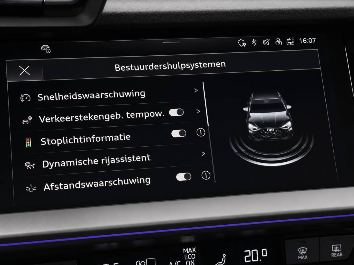 Audi A3 Audi A3 Sportback 45 TFSIe 272pk S-Tronic S edition Competition · Panoramadak · Camera · Lederen Bekleding · Elek. Achterklep · Elek. Bestuurdersstoel + Geheugen · Garantie t/m 26-10-2030 of 100.000km