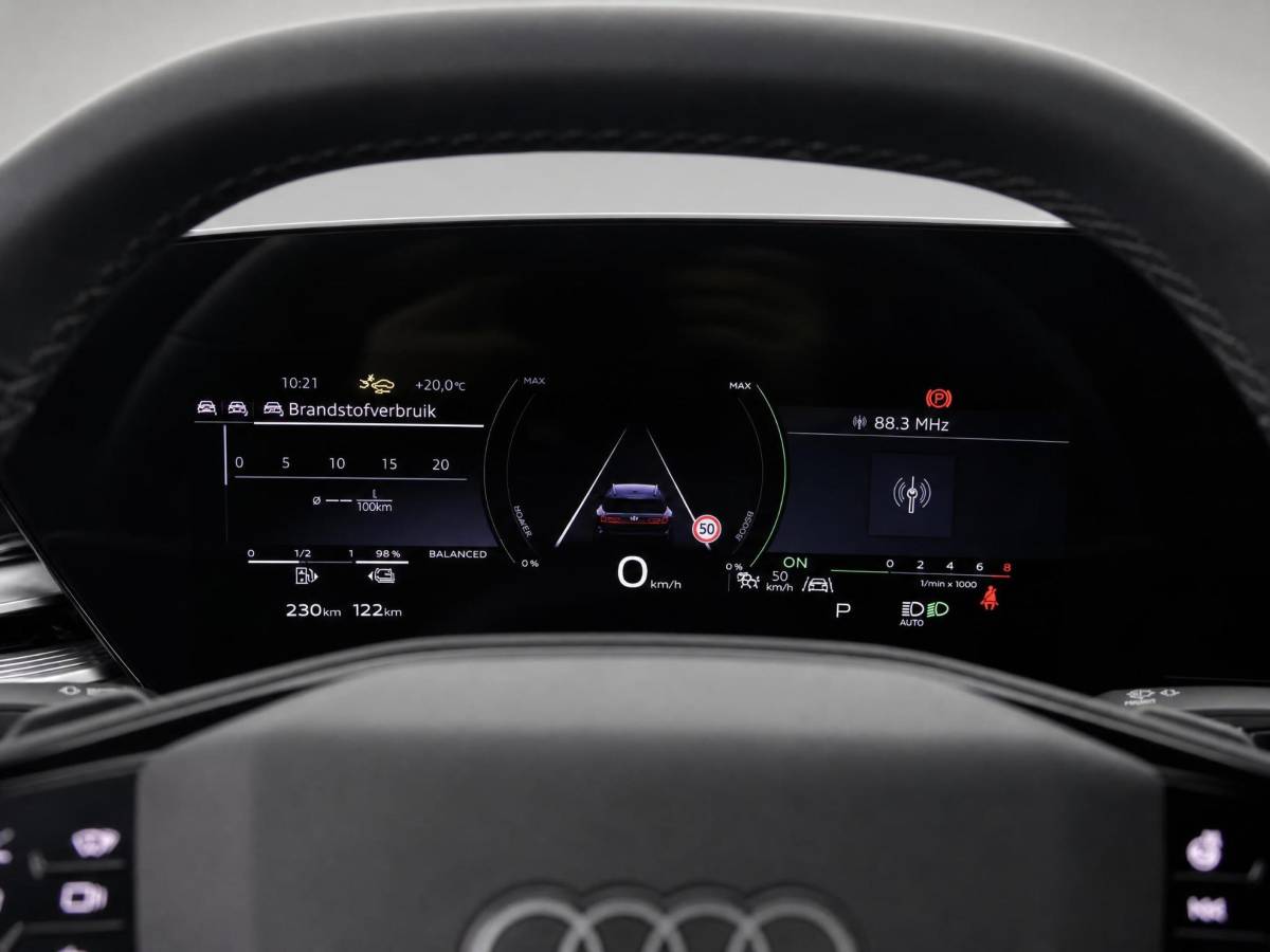 Audi A6 Audi A6 Avant 2.0 367pk e-hybrid Quattro S edition Competition · Glazendak · Luchtvering · B&O Audio · Wegklapbare Trekhaak · Elek. Stuur · Elek. Voorstoel · 21” Inch · Garantie t/m 07-12-2030 of 100.000km