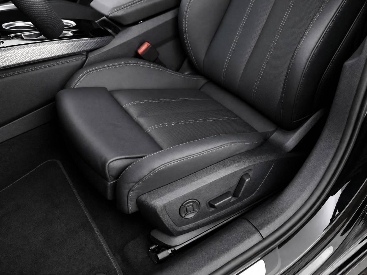 Audi A6 Audi A6 Avant 2.0 367pk e-hybrid Quattro S edition Competition · Glazendak · Luchtvering · B&O Audio · Wegklapbare Trekhaak · Elek. Stuur · Elek. Voorstoel · 21” Inch · Garantie t/m 07-12-2030 of 100.000km